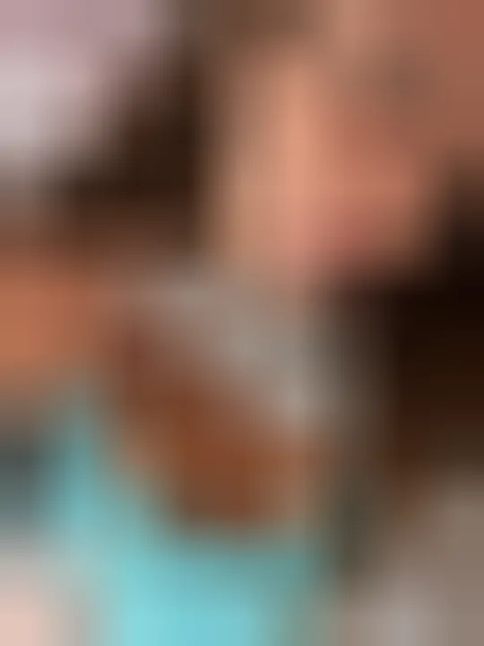 Lily, 23 ans — rencontre cougar à Vénissieux