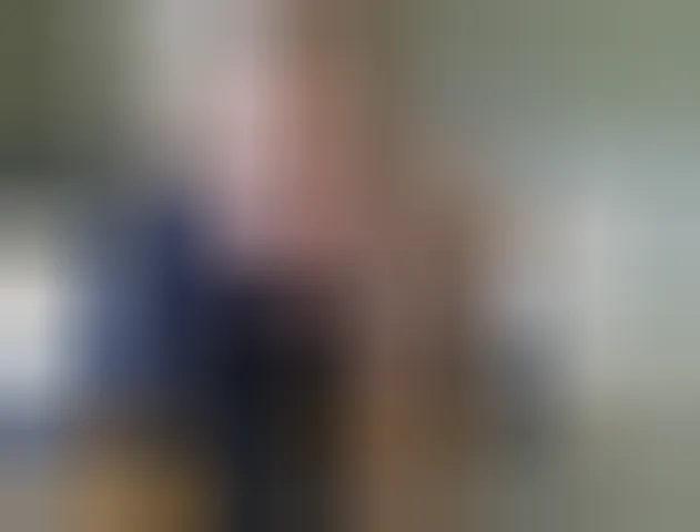 Jenna, 25 ans — rencontre cougar à Paris