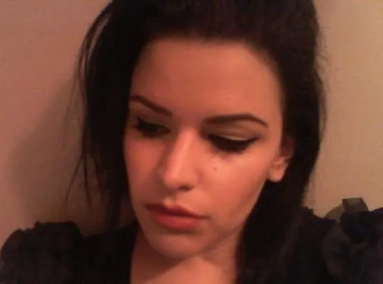 Nina, 19 ans — rencontre cougar à Miramas