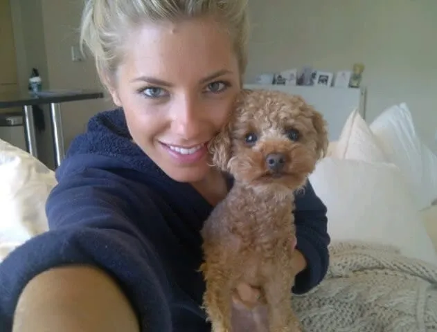 Jenna, 25 ans — rencontre cougar à Paris