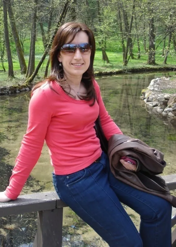 Léana, 22 ans — rencontre cougar à Châtellerault