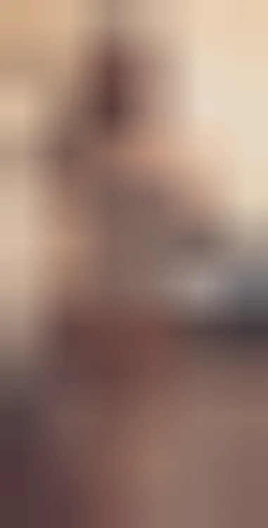 Tasnim, 25 ans — rencontre cougar à Le Palais-sur-Vienne
