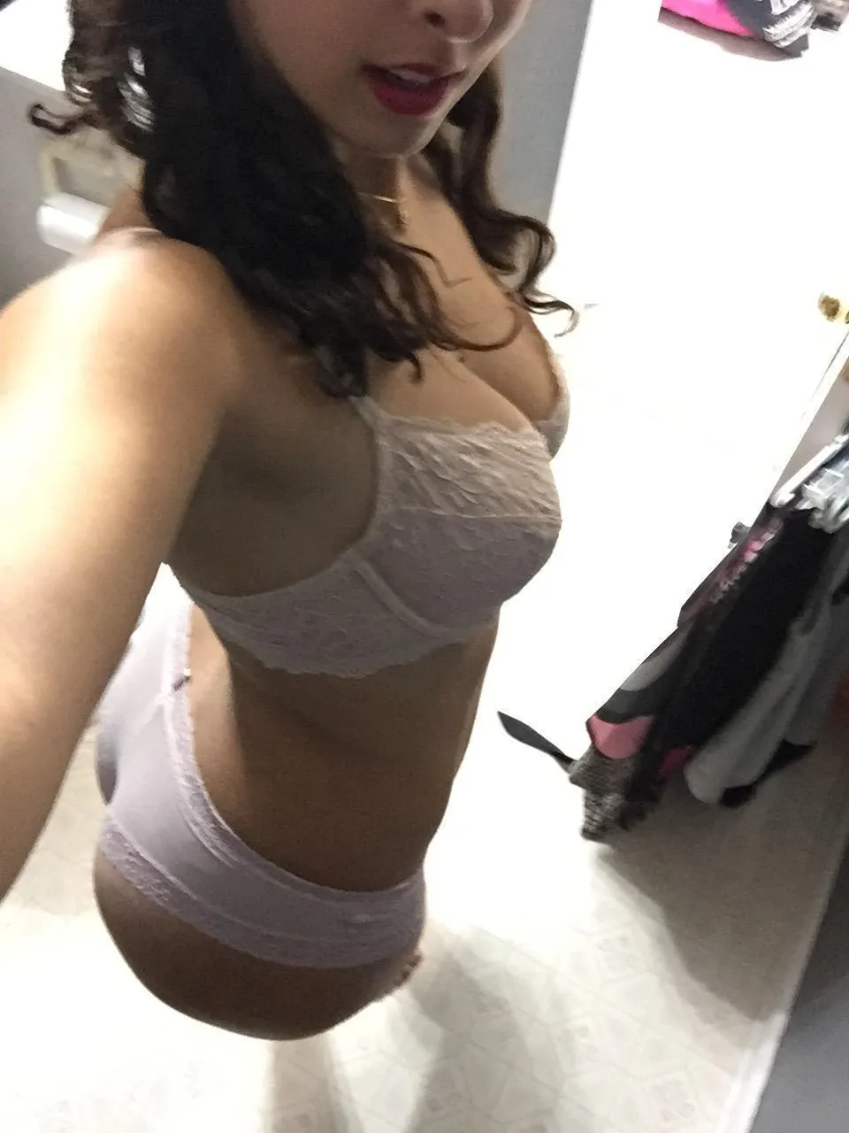 Apolline, 26 ans — rencontre cougar à Hérouville-Saint-Clair