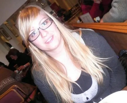 Théa, 24 ans — rencontre cougar à Montreuil