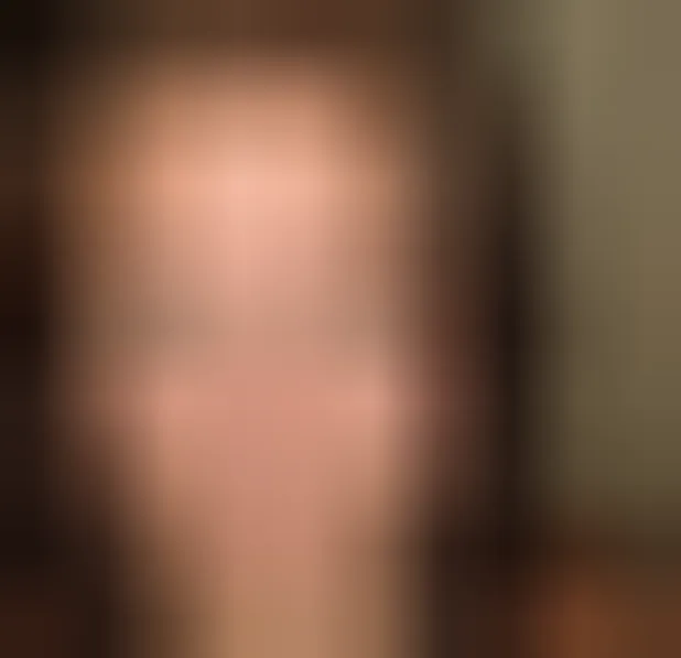 Sarah, 19 ans — rencontre cougar à Abbeville