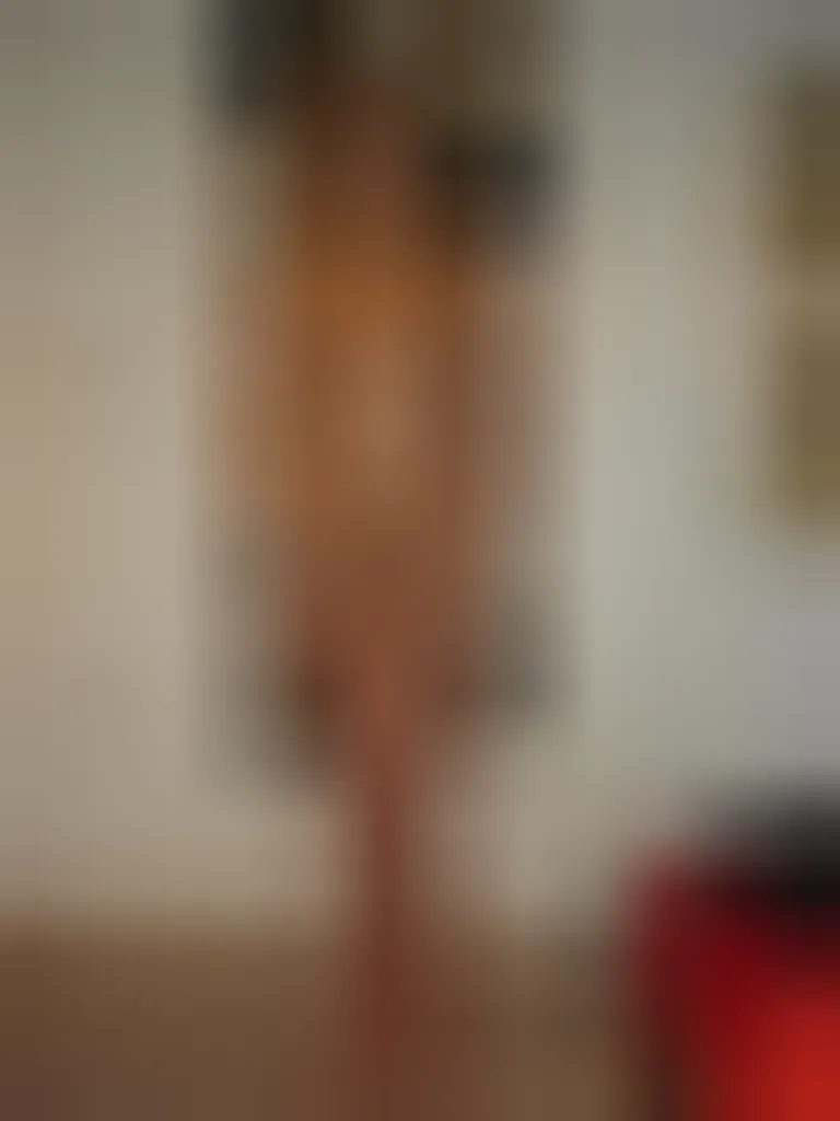 Nawal, 27 ans — rencontre cougar à Paris