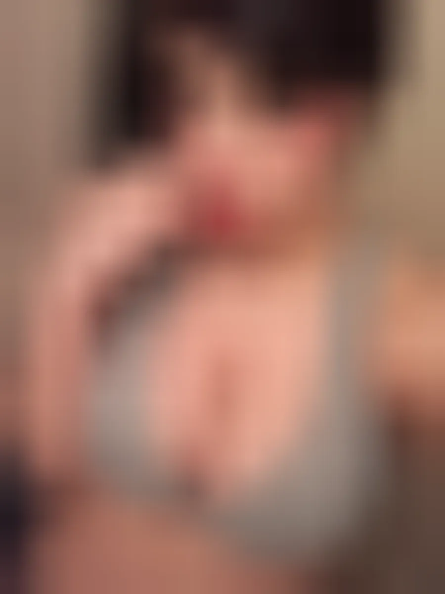 Andréa, 24 ans — rencontre cougar à Roquefort-la-Bédoule