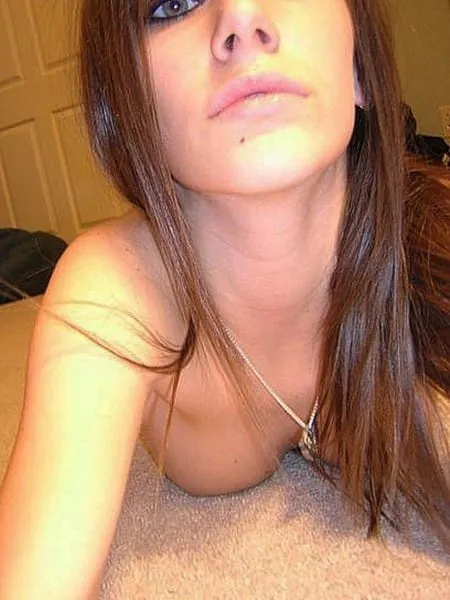 Djamila, 23 ans — rencontre cougar à Le Port