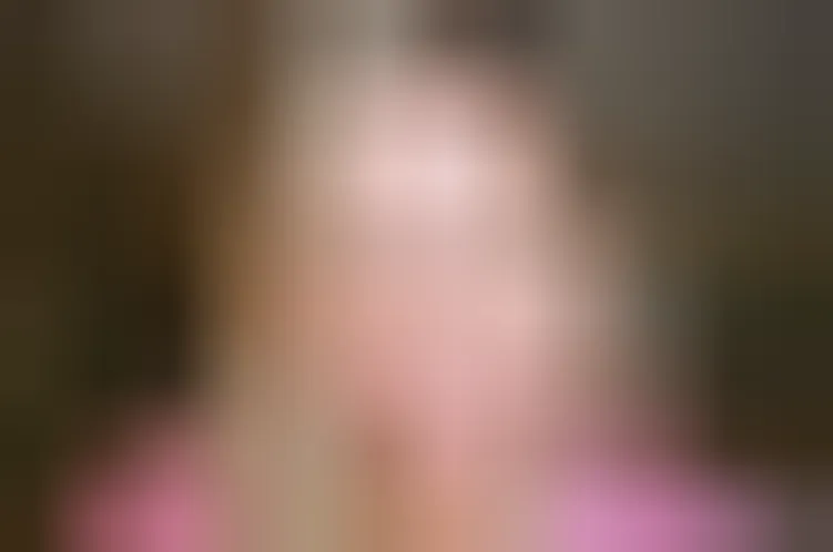 Chloé, 31 ans — rencontre cougar à Évian-les-Bains