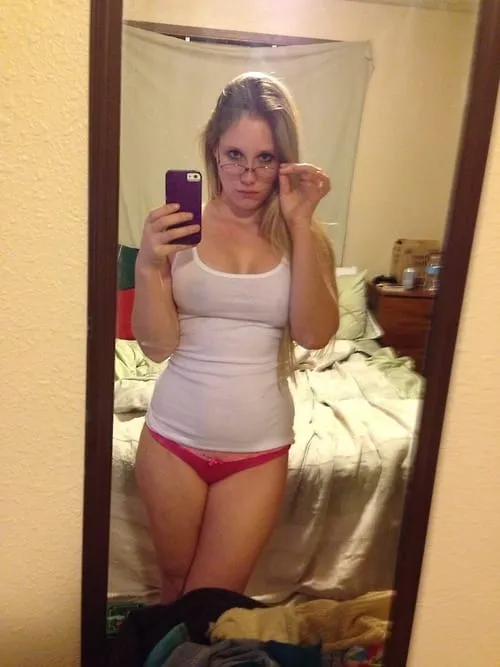 Jenna, 23 ans — rencontre cougar à Septèmes-les-Vallons