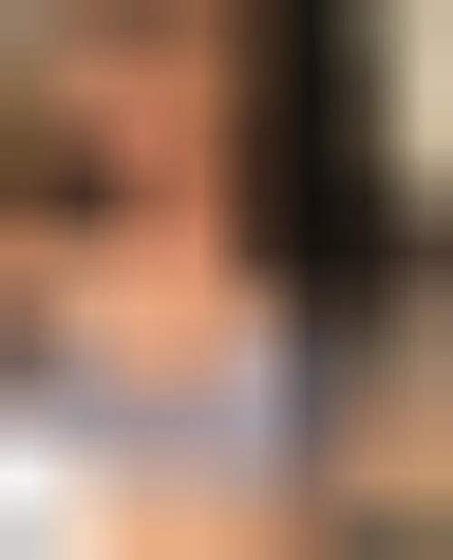Gabrielle, 25 ans — rencontre cougar à Coutances