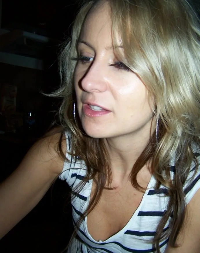 Ilona, 26 ans — rencontre cougar à Les Trois-Îlets