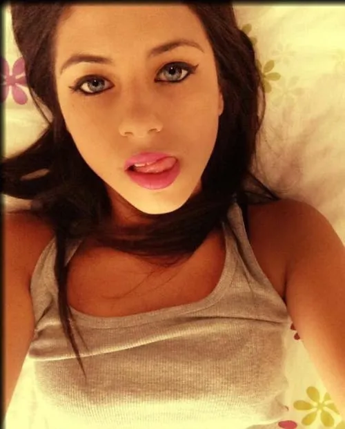 Romy, 19 ans — rencontre cougar à Saint-Sébastien-sur-Loire