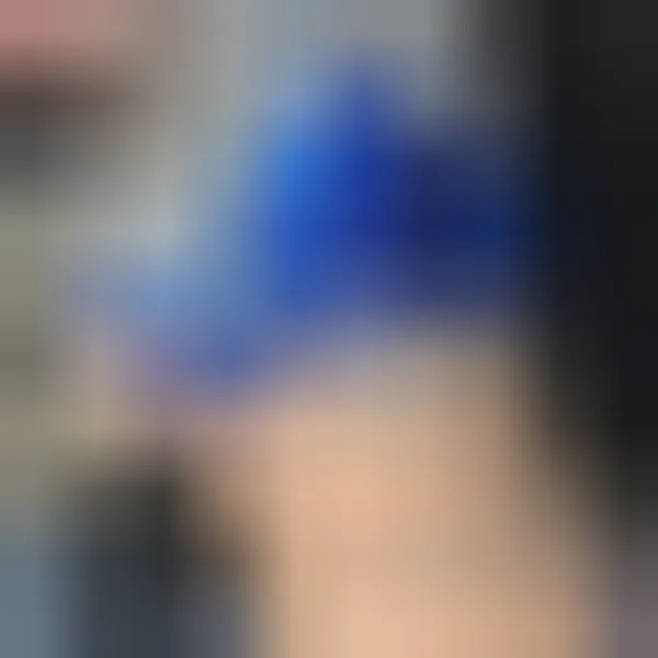 Loubna, 26 ans — rencontre cougar à Toulon
