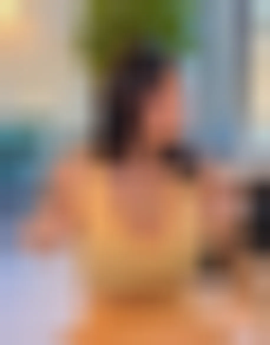 Perrine, 26 ans — rencontre cougar à Saint-Quentin
