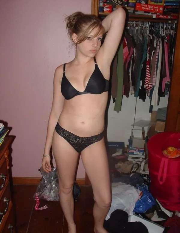 Asmae, 26 ans — rencontre cougar à Aurillac