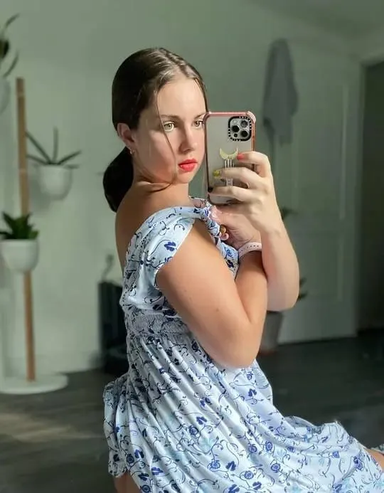 Océane, 32 ans — rencontre cougar à La Rochelle