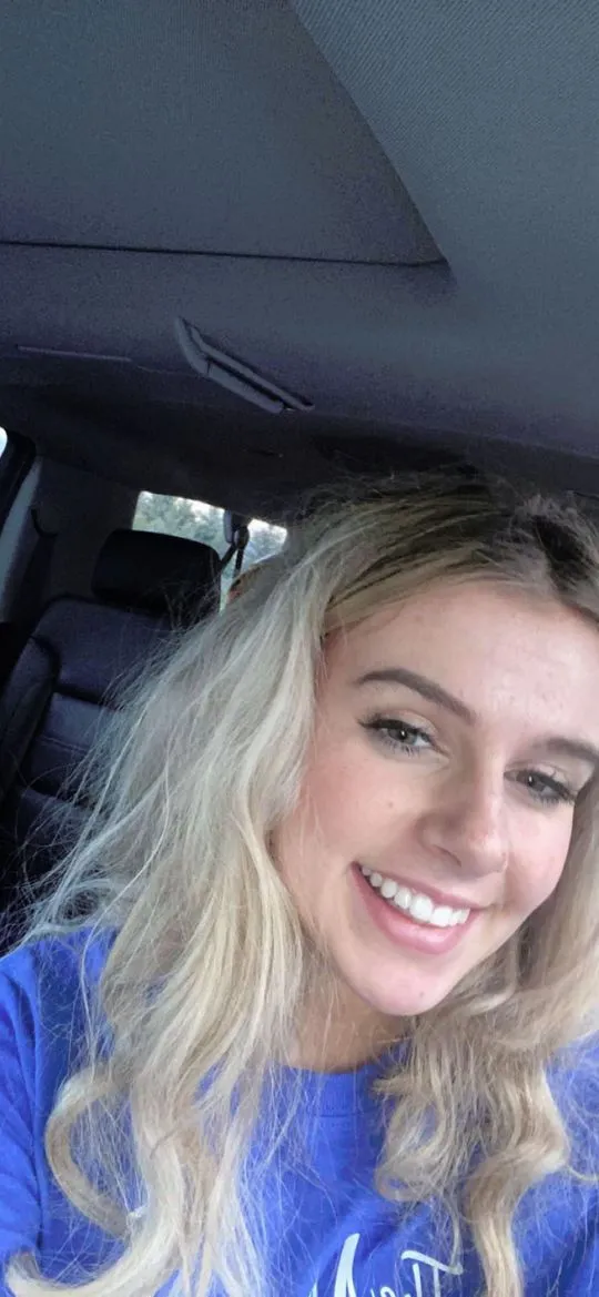 Dina, 24 ans — rencontre cougar à Héric