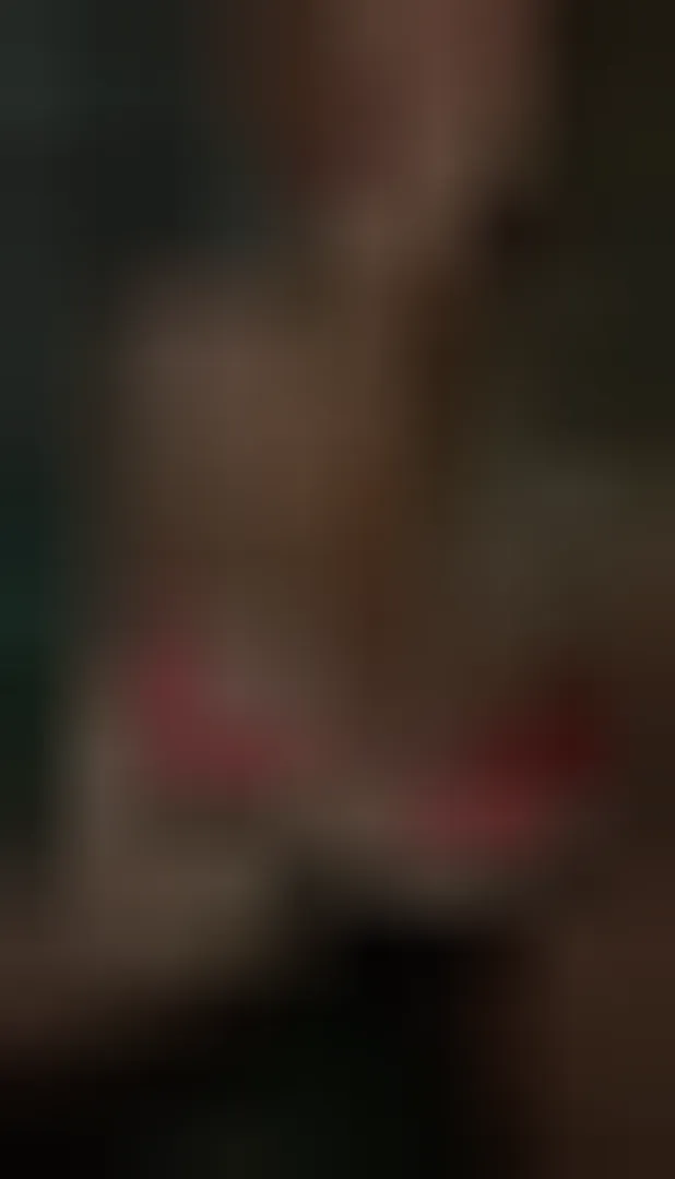 Nawal, 21 ans — rencontre cougar à Le Lorrain