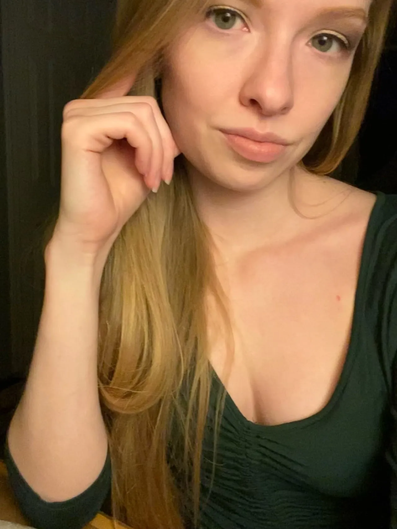 Romane, 32 ans — rencontre cougar à Ferrière-la-Grande