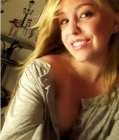 Alison, 32 ans — rencontre cougar à Saint-Étienne