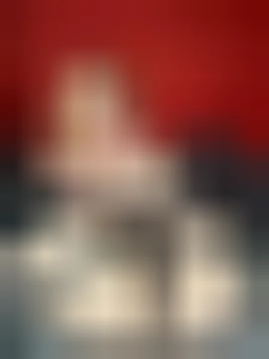 Adèle, 27 ans — rencontre cougar à Trévoux
