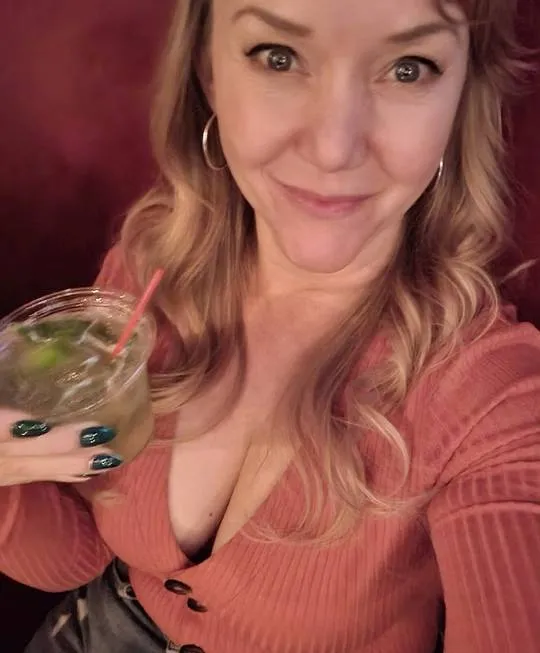 Coline, 25 ans — rencontre cougar à L'Isle-sur-la-Sorgue