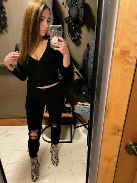 Ophélie, 25 ans — rencontre cougar à Marseille