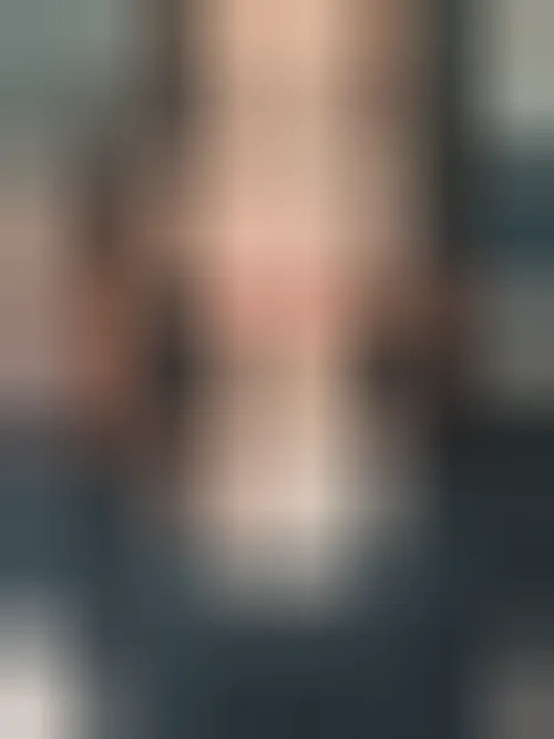 Wafa, 31 ans — rencontre cougar à Couëron