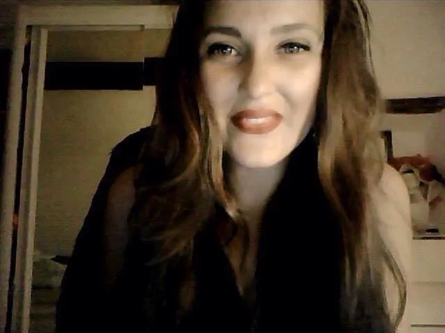 Alicia, 23 ans — rencontre cougar à Massy