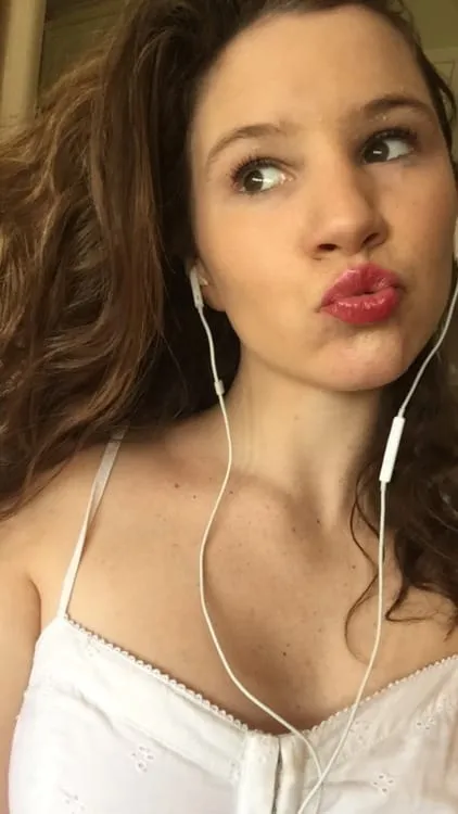 Yasmine, 19 ans — rencontre cougar à Guéret