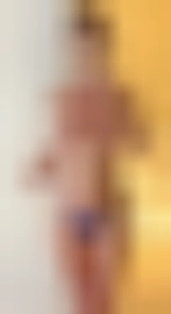 Léna, 23 ans — rencontre cougar à Saint-Omer