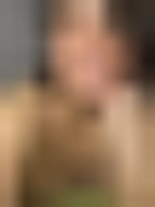 Lola, 22 ans — rencontre cougar à Montreuil