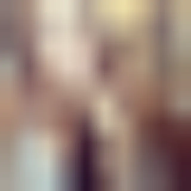 Lamia, 24 ans — rencontre cougar à Châteauneuf-les-Martigues