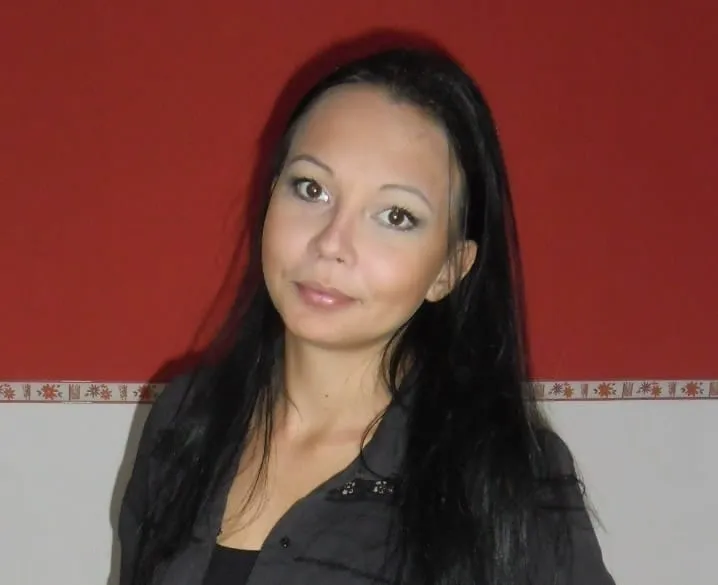 Cindy, 29 ans — rencontre cougar à Saint-Genest-Lerpt