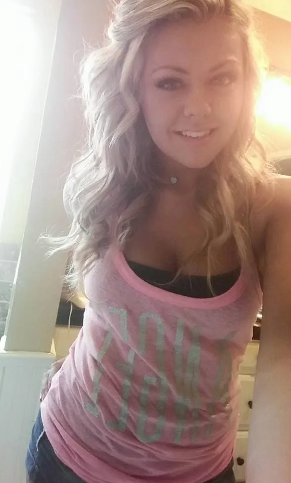 Hanane, 20 ans — rencontre cougar à Tourcoing