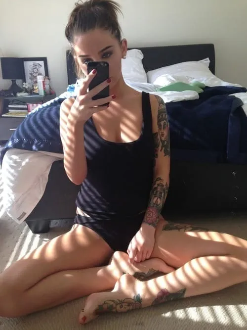 Ariane, 29 ans — rencontre cougar à Calvi