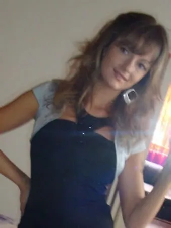 Houda, 26 ans — rencontre cougar à Clermont-Ferrand