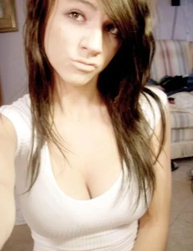 Apolline, 30 ans — rencontre cougar à Castelnau-le-Lez