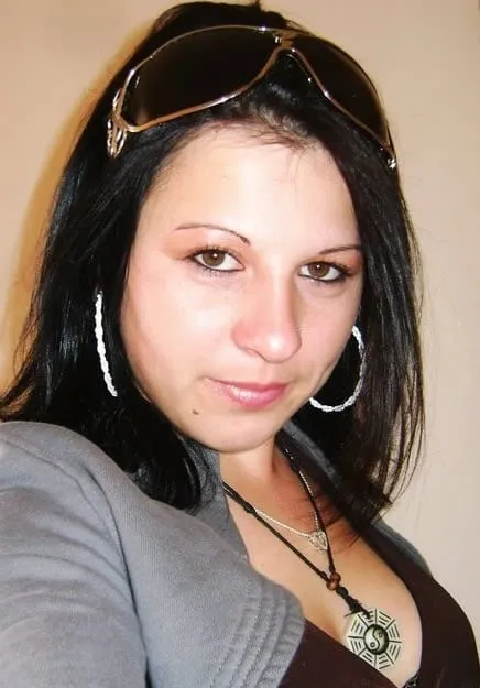 Blanche, 31 ans — rencontre cougar à Nîmes