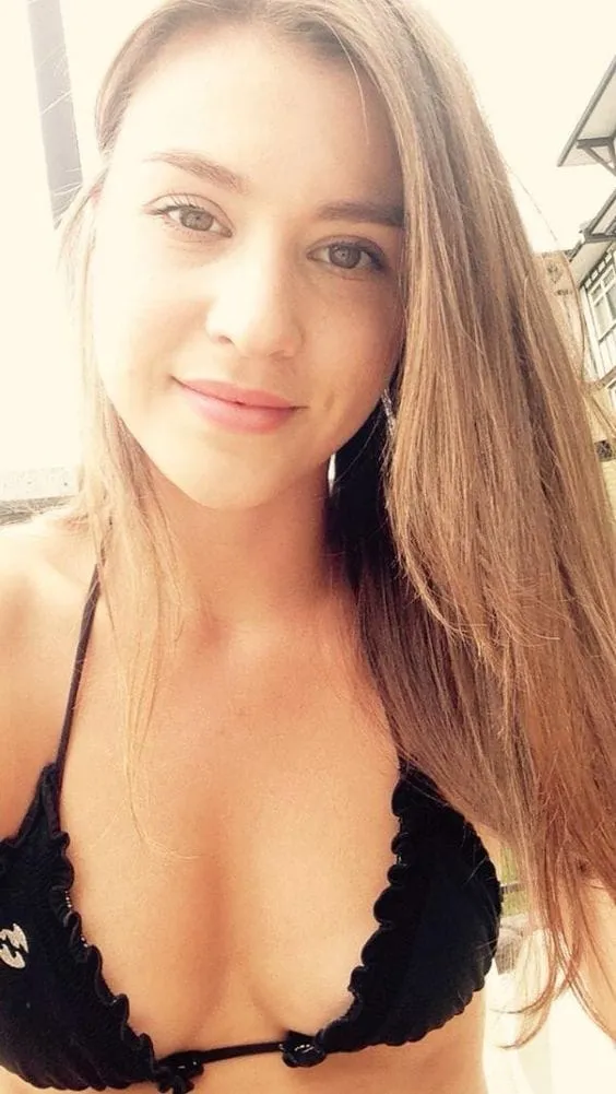 Romane, 29 ans — rencontre cougar à Vaison-la-Romaine