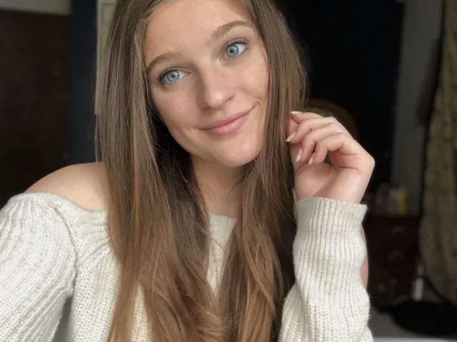 Anouk, 33 ans — rencontre cougar à Saint-Étienne