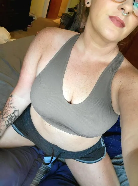 Pia, 23 ans — rencontre cougar à Asnières-sur-Seine