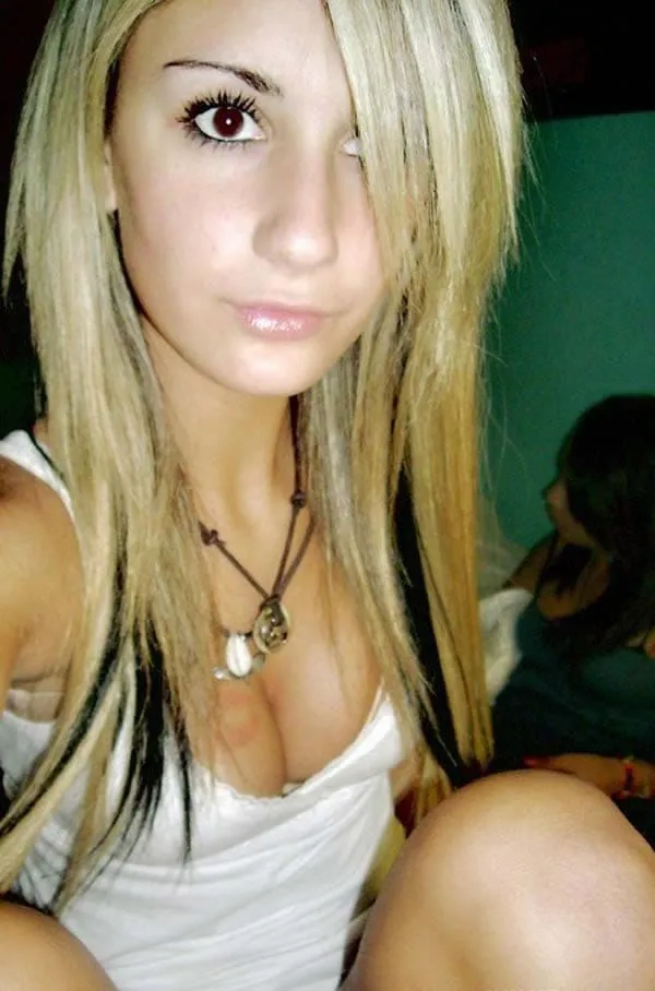 Lina, 34 ans — rencontre cougar à Clermont-Ferrand