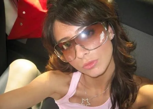 Ilham, 20 ans — rencontre cougar à Charleville-Mézières