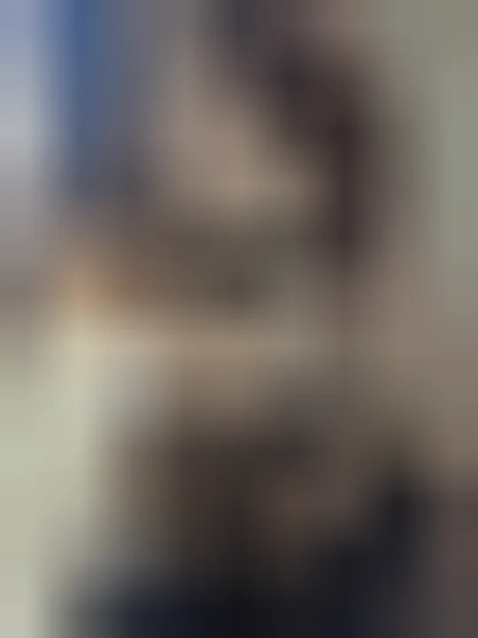 Leïla, 24 ans — rencontre cougar à Villefontaine