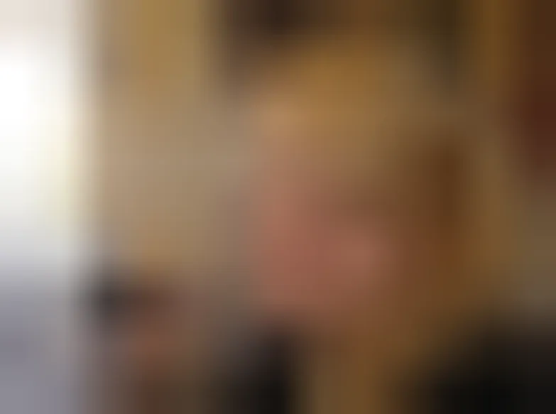 Alison, 25 ans — rencontre cougar à Aix-en-Provence