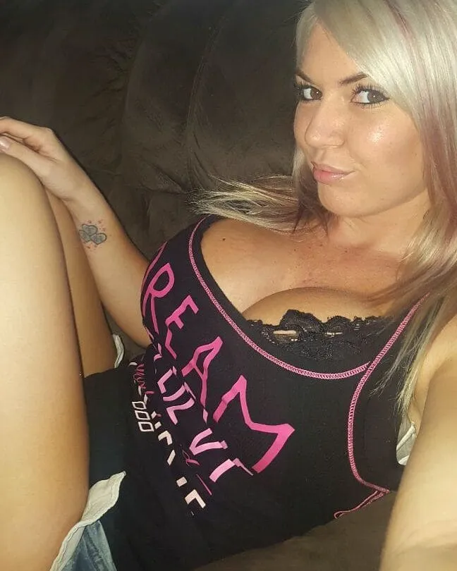 Dihya, 25 ans — rencontre cougar à Nanterre