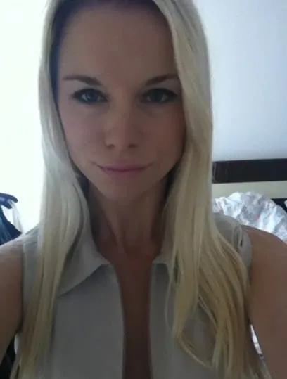 Adèle, 23 ans — rencontre cougar à Fort-de-France